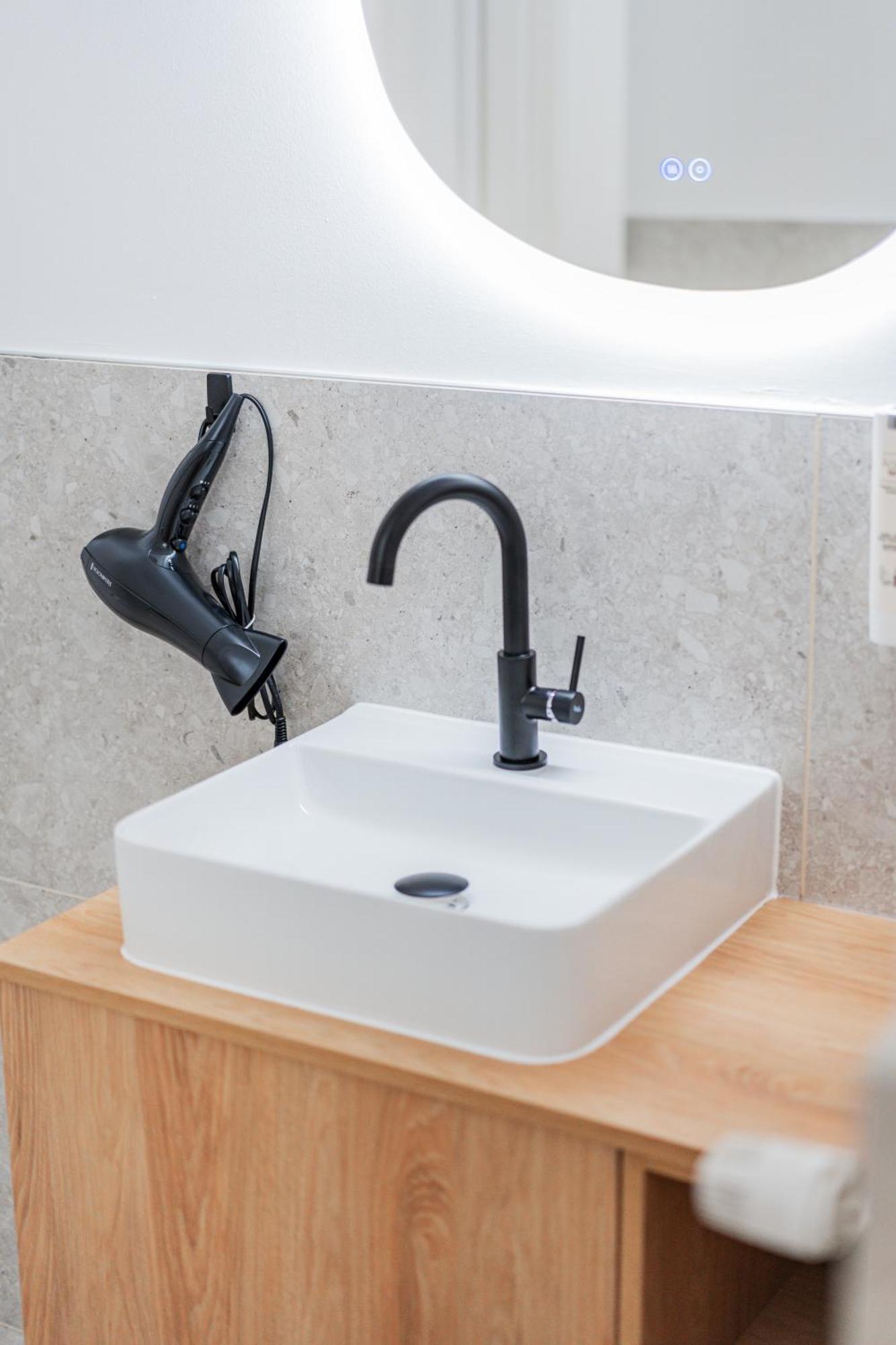 Rive By Home1 Wenen Buitenkant foto