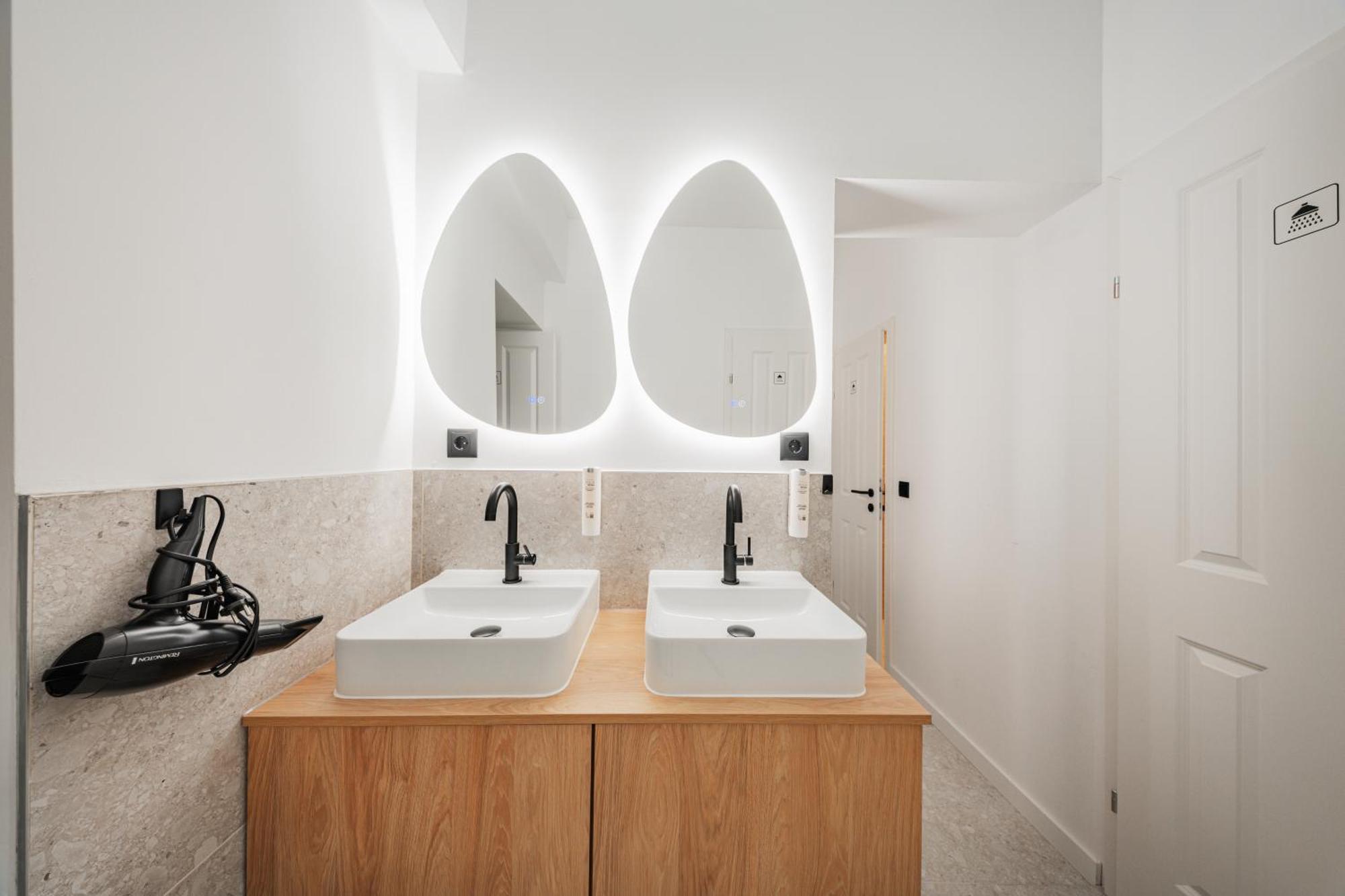 Rive By Home1 Wenen Buitenkant foto